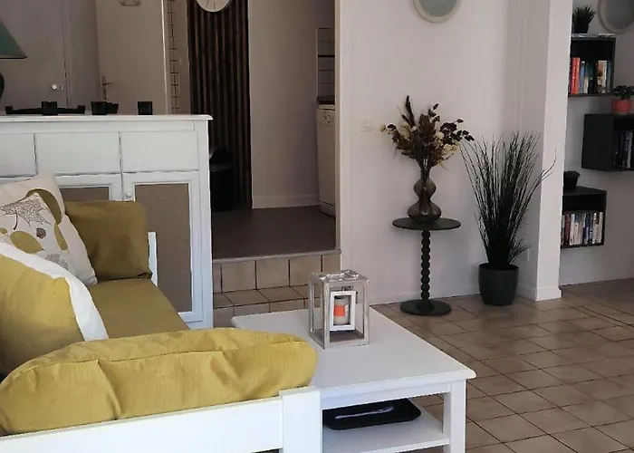 Superbe Au Golf De St Cyprien Piscine Сен-Сиприен